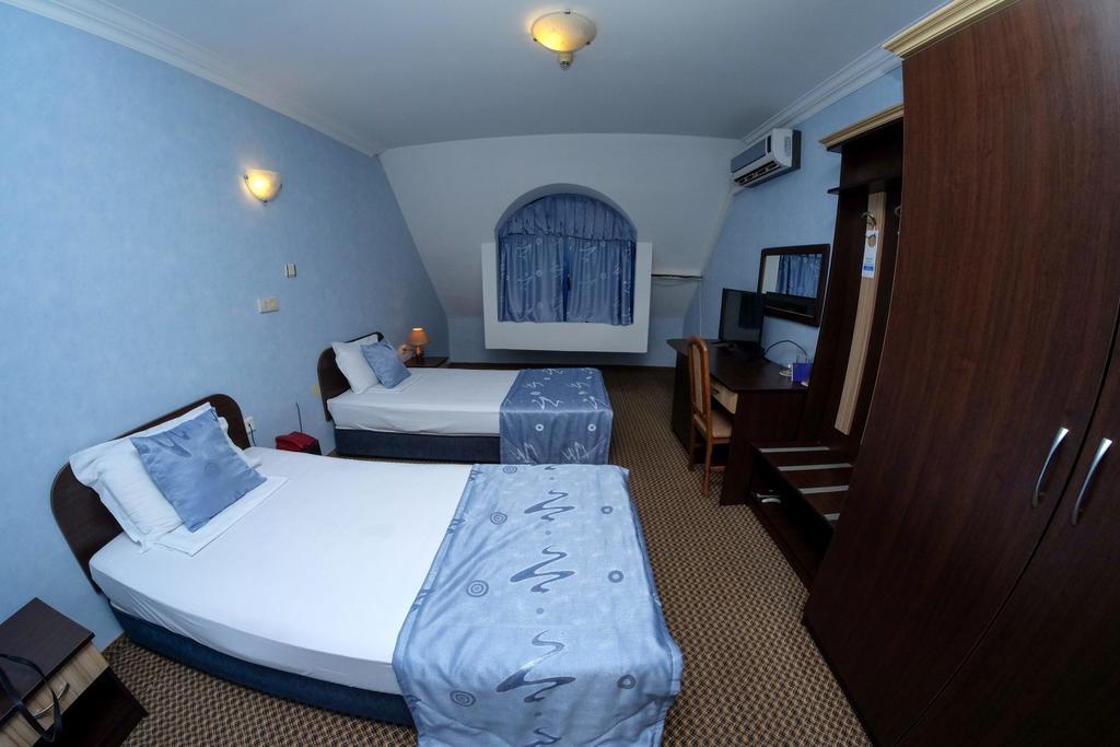 Haskovo Hotel Ngoại thất bức ảnh